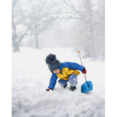 PELLE A NEIGE POUR ENFANT AVEC MANCHE... PELLE A NEIGE POUR ENFANT AVEC MANCHE...
