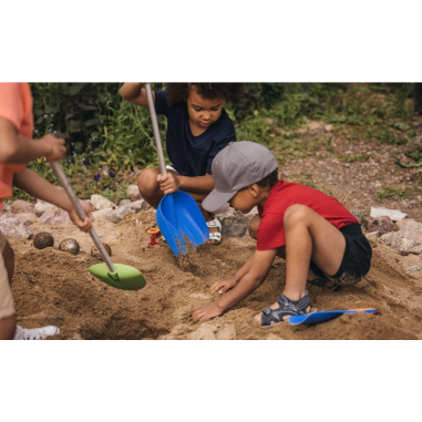 PELLE A NEIGE POUR ENFANT AVEC MANCHE... PELLE A NEIGE POUR ENFANT AVEC MANCHE...