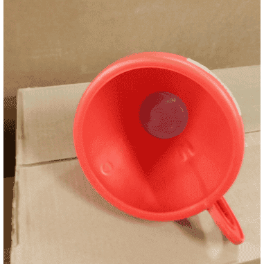 ENTONNOIR COUDE RIGIDE AVEC FILTRE A ESSENCE