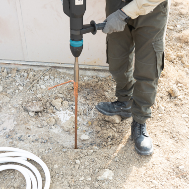 OUTIL A PIQUET DE TERRE SDS MAX DIAM 16,5MM - E 13035 - 0088381590204 - D'ORIGINE MAKITA