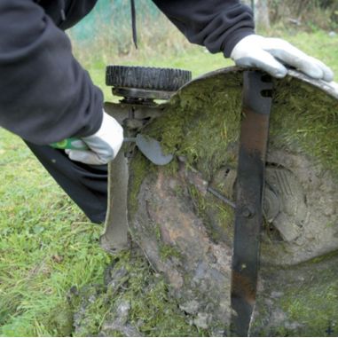 SPATULE NETTOYAGE CARTER DE TONDEUSE